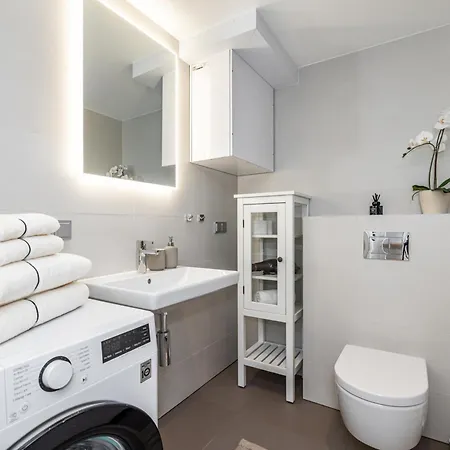 Center Kentmanni Lux Apartment, Free Parking Tallinn